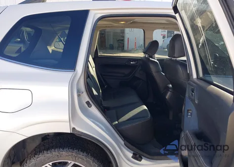 2015 Subaru Forester 2.0Xt Touring z USA, uszkodzony, nr VIN JF2SJGWCXFH435426